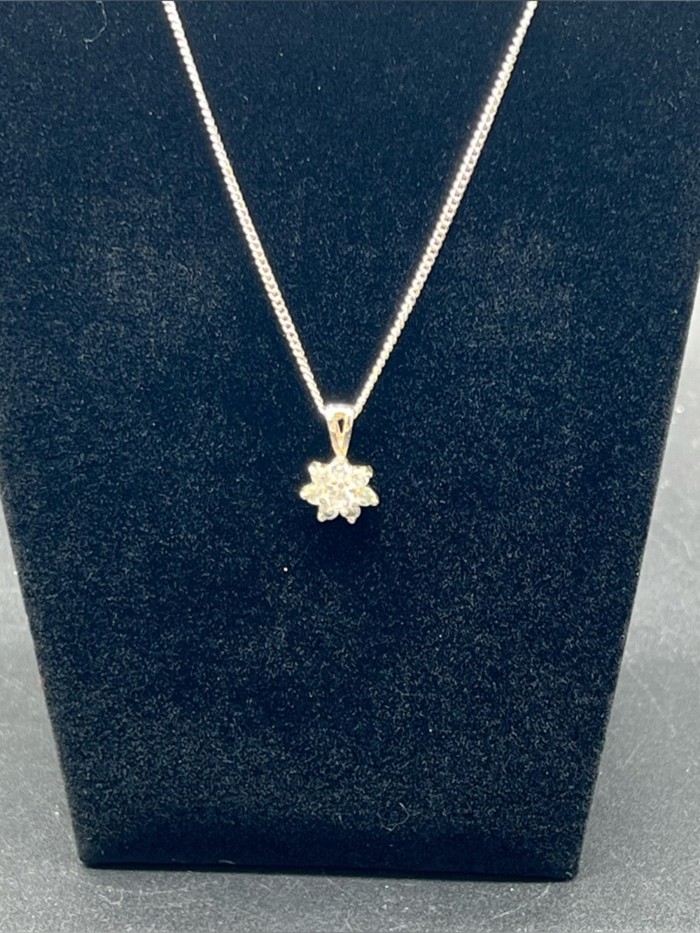 Vintage Flower Cluster Pendant Necklace Silver Tone Clear Rhinestone 18”